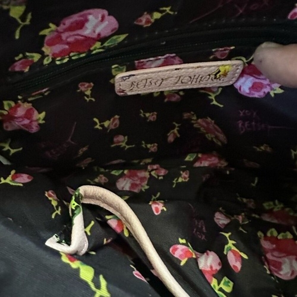 Betsey Johnson Floral Crossbody - Picture 7 of 7
